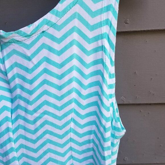 Tybee Island Clothing Co Blue White Chevron not quite Maxi Dress Large - Picture 8 of 9